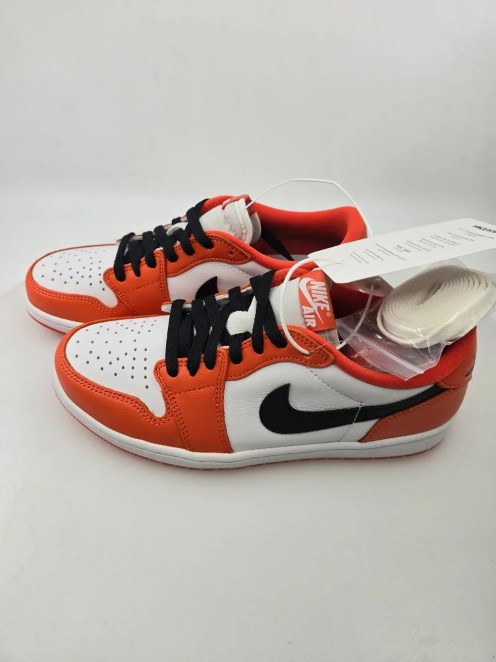 AIR JORDAN 1 LOW OG CZ0790-801 SIZE 8